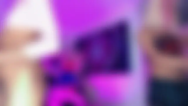 DaliaBacil25: απευθείας σέξι σόου στην κάμερα