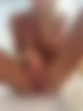 Lady_Liaa: απευθείας σέξι σόου στην κάμερα