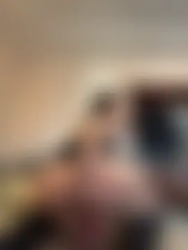 DollyTall: απευθείας σέξι σόου στην κάμερα