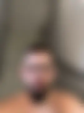 Seks show uživo modela xxxsharkexxx na kameri