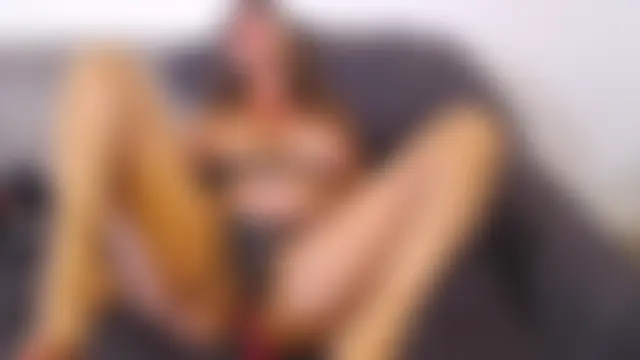 Selene-1975's Live Sex Cam Show