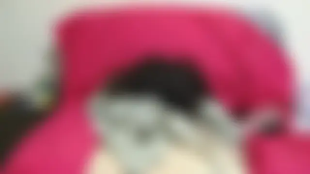 Pertunjukan Kamera Web sluttylaura21