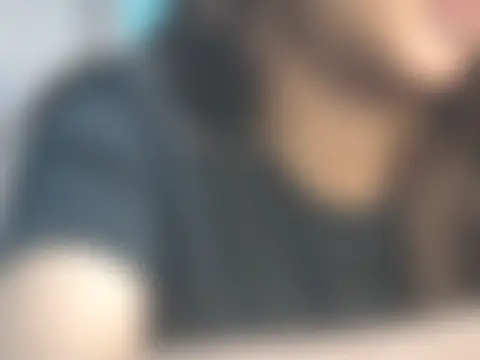 Živá chatovací místnost NancyRuvi