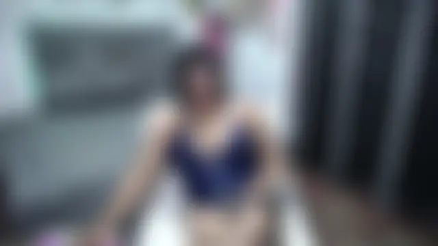 Chat soba uživo modela Sharloth_milf