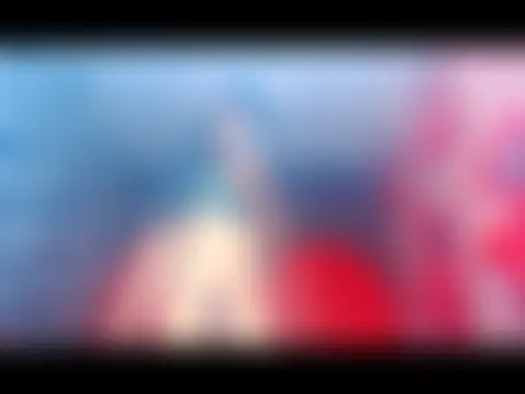 Seks show uživo modela charlottxjuless na kameri