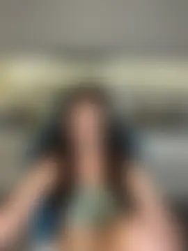 Онлайн секс-шоу CurlyLara