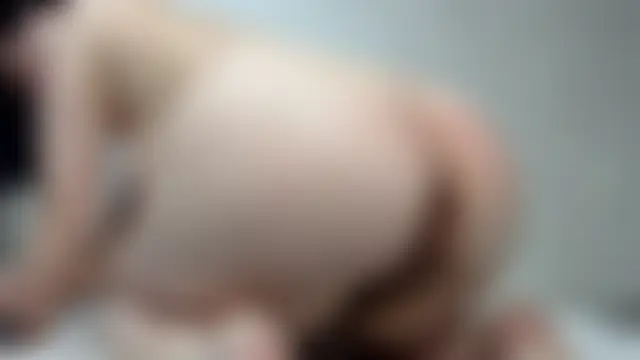 Sweet_Yoon Adlı Modelin Canlı Sohbet Odası