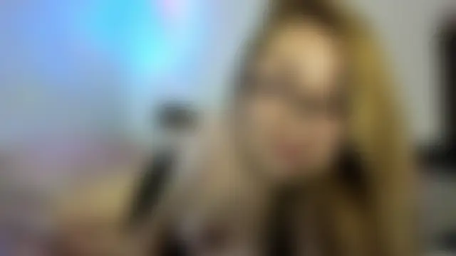 min-ji Adlı Modelin Canlı Sohbet Odası