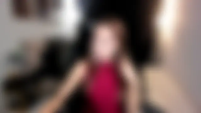 Онлайн чат EllaCurtis