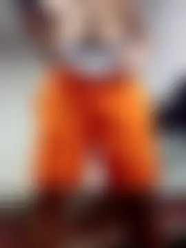 Skinyhot99 Adlı Modelin Canlı Sohbet Odası