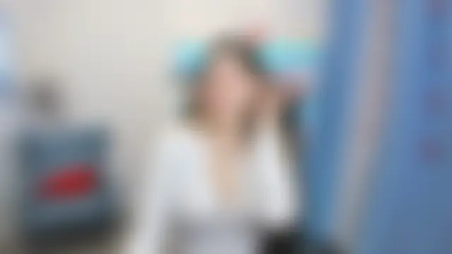 Sala de chat en directo de AnneTLi