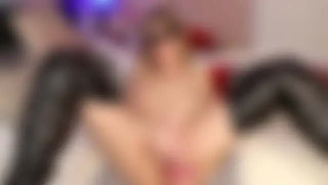 Eva_Lastar's Live Chat Room