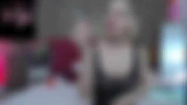 AmberMinxy's Live Chat Room