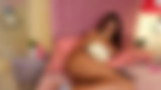 Ateneaaa_ – Naživo chatovacia miestnosť