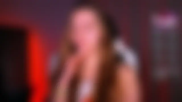 lady_curls – Naživo chatovacia miestnosť