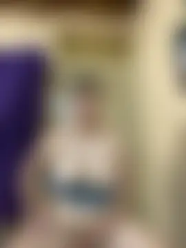 Larajeans- – Naživo chatovacia miestnosť