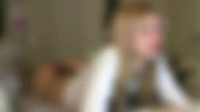 Pokój czatu na żywo – BabeHolly