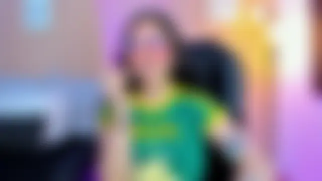 Онлайн чат lucy_neil