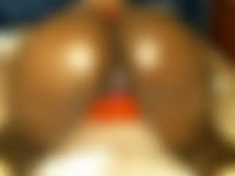 Pokazy przed seks kamerką na żywo – bubblingbutt_diva