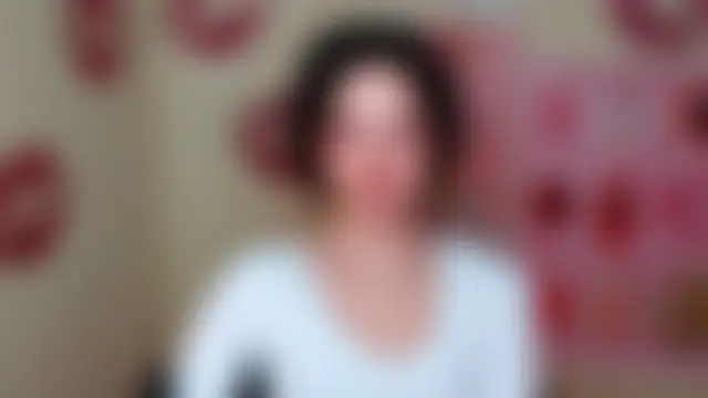 _SusieSu_ Adlı Modelin Canlı Sohbet Odası