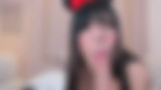 LisaLain – Naživo chatovacia miestnosť