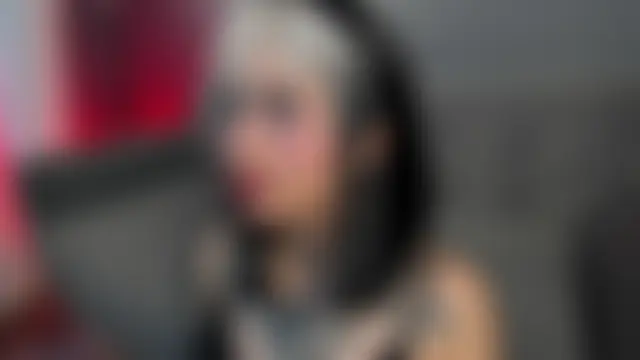 flower_smith_ Chat Room in diretta