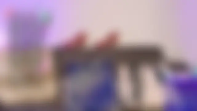 Pokój czatu na żywo – Laura_hotmilf