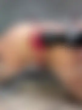 mc-Olivia live sex-cam show