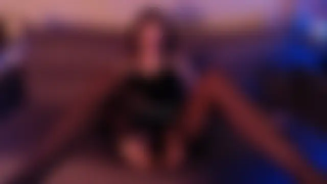 Pokazy przed seks kamerką na żywo – ursula_davis