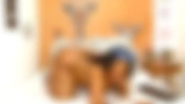 GiantBootyMilf: онлайн-секс-шоу