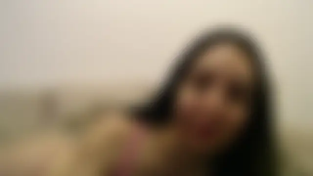 TiffanyPeretz: διαδικτυακό σόου στην κάμερα