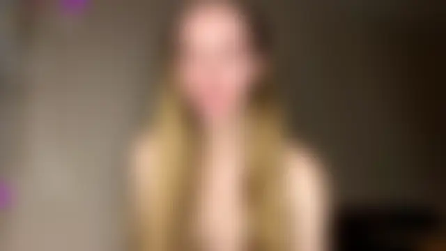 Viktoria_Vibes: διαδικτυακό σόου στην κάμερα