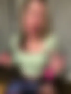 MiraKisss' Live Sex Cam Show