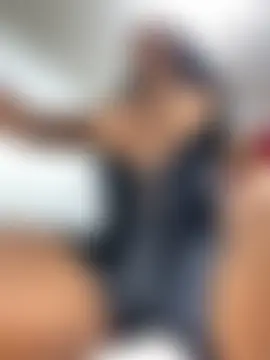 sweetsarabig22cm's Webcam Show