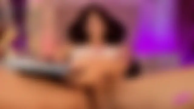 غرفة دردشة LIHIAN_TAY المباشرة