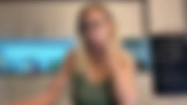 SoftnessMila's Live Webcam Chat