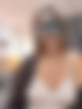 Sabrina_farm élő XXX-chatje