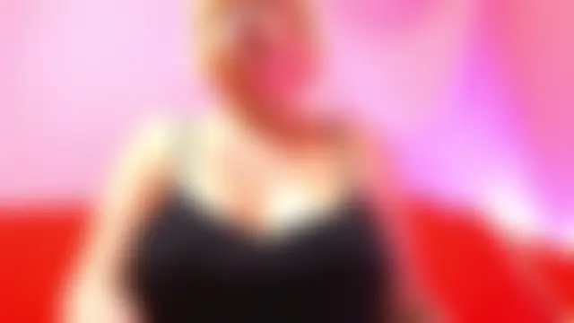 NaughtyMILF4UX's Live XXX Chat