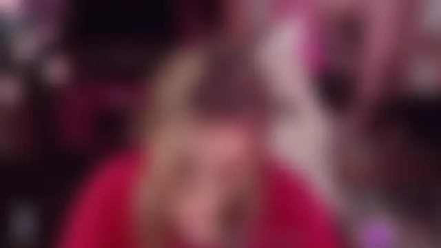 Sembang XXX Secara Langsung AnnieGOld_