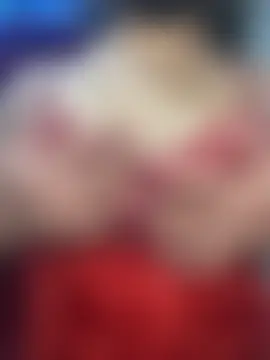 Red_Queen_11 在線直播表演