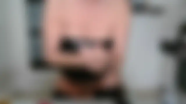 hexe40002's Webcam Show