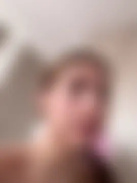 Nikii__ Chat Room in diretta