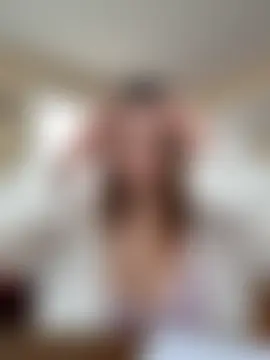 Aria423 Chat Room in diretta