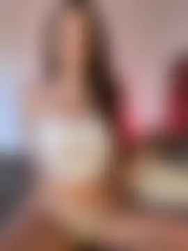 Živá chatovací místnost EllaMae