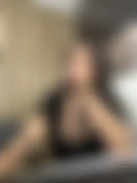 Antonella_Julieta – Naživo chatovacia miestnosť