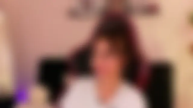 EmmyEvans1's Live XXX Chat