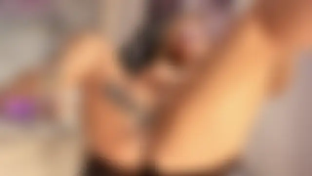 Emilly_mell's Live XXX Chat