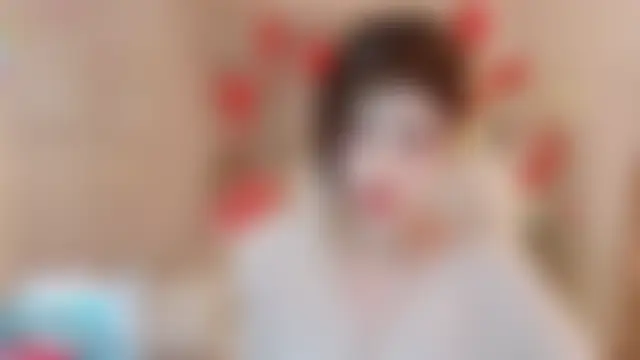 Vaidurya-Yolo Live XXX-chat