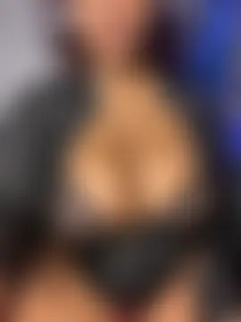 YellowHoneyDip's Live XXX Chat