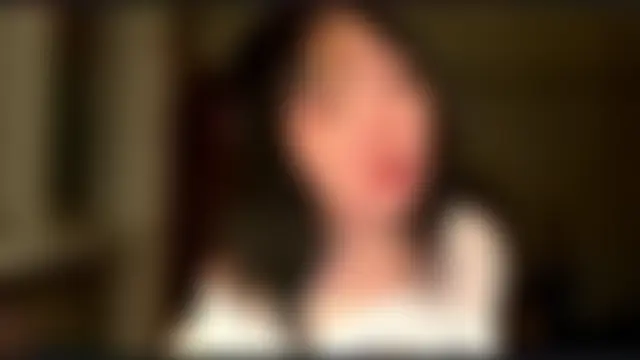 Yunananaa Adlı Modelin Canlı Sohbet Odası